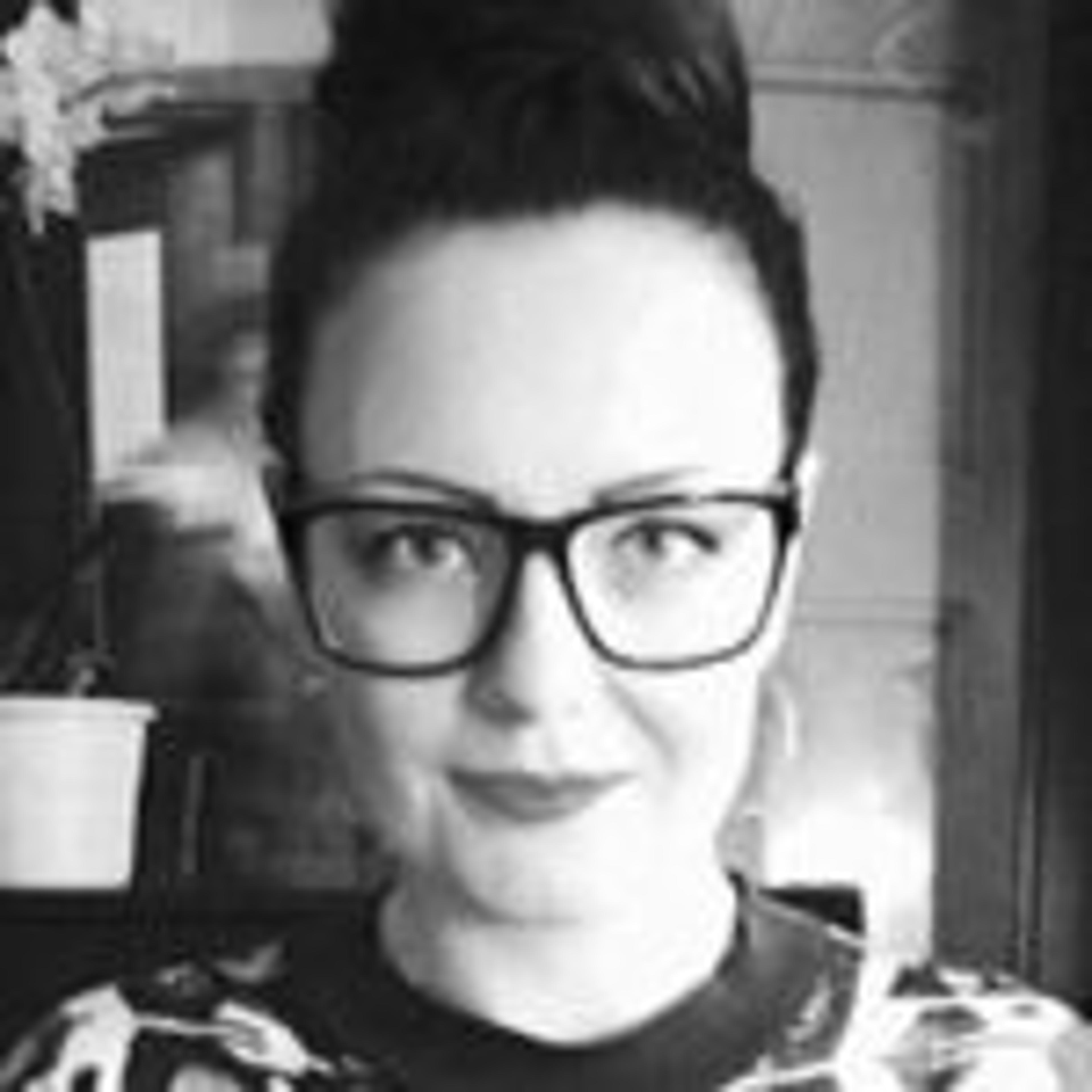 Sarah Long author profile