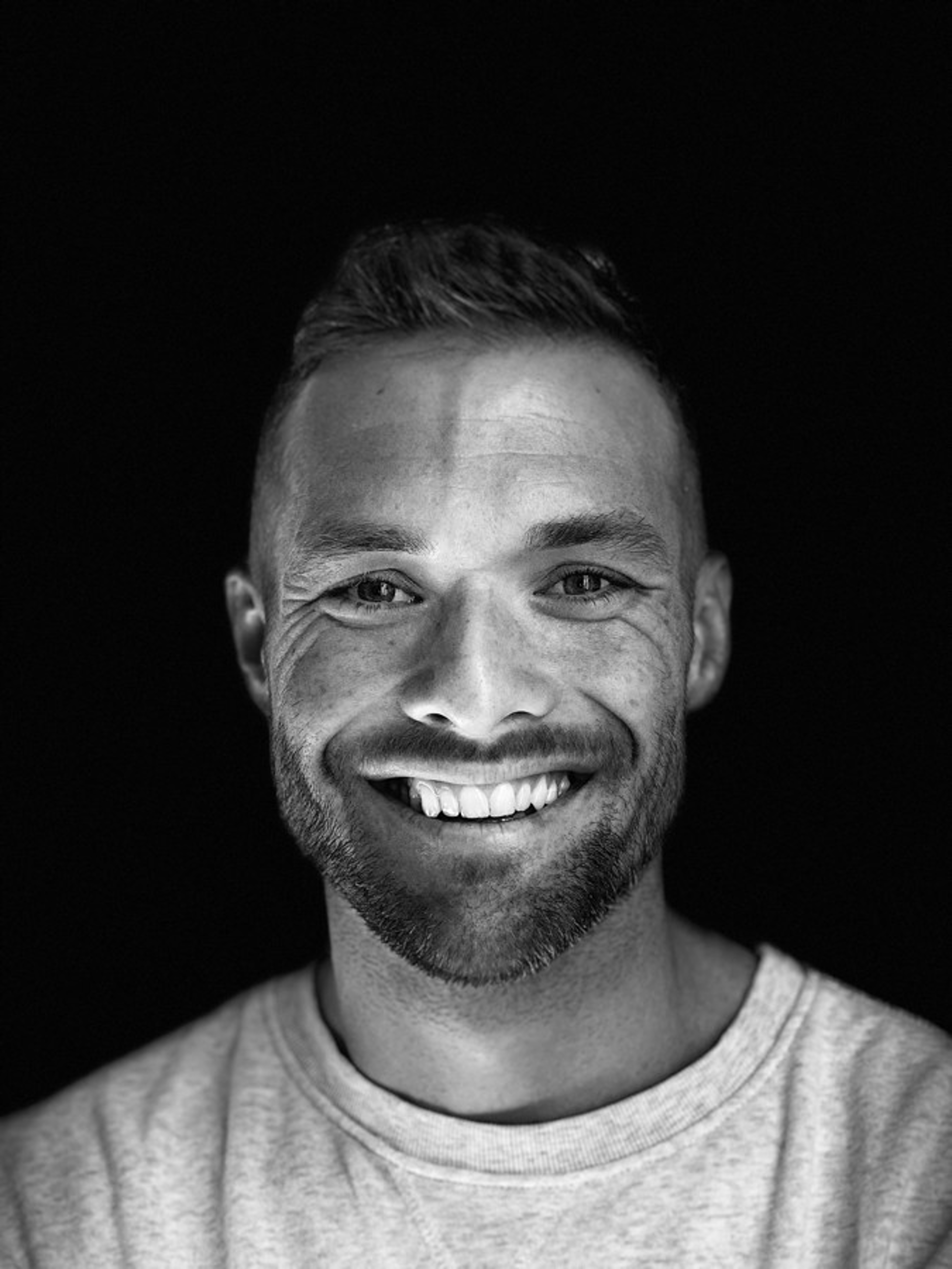 Brett Bivens author profile