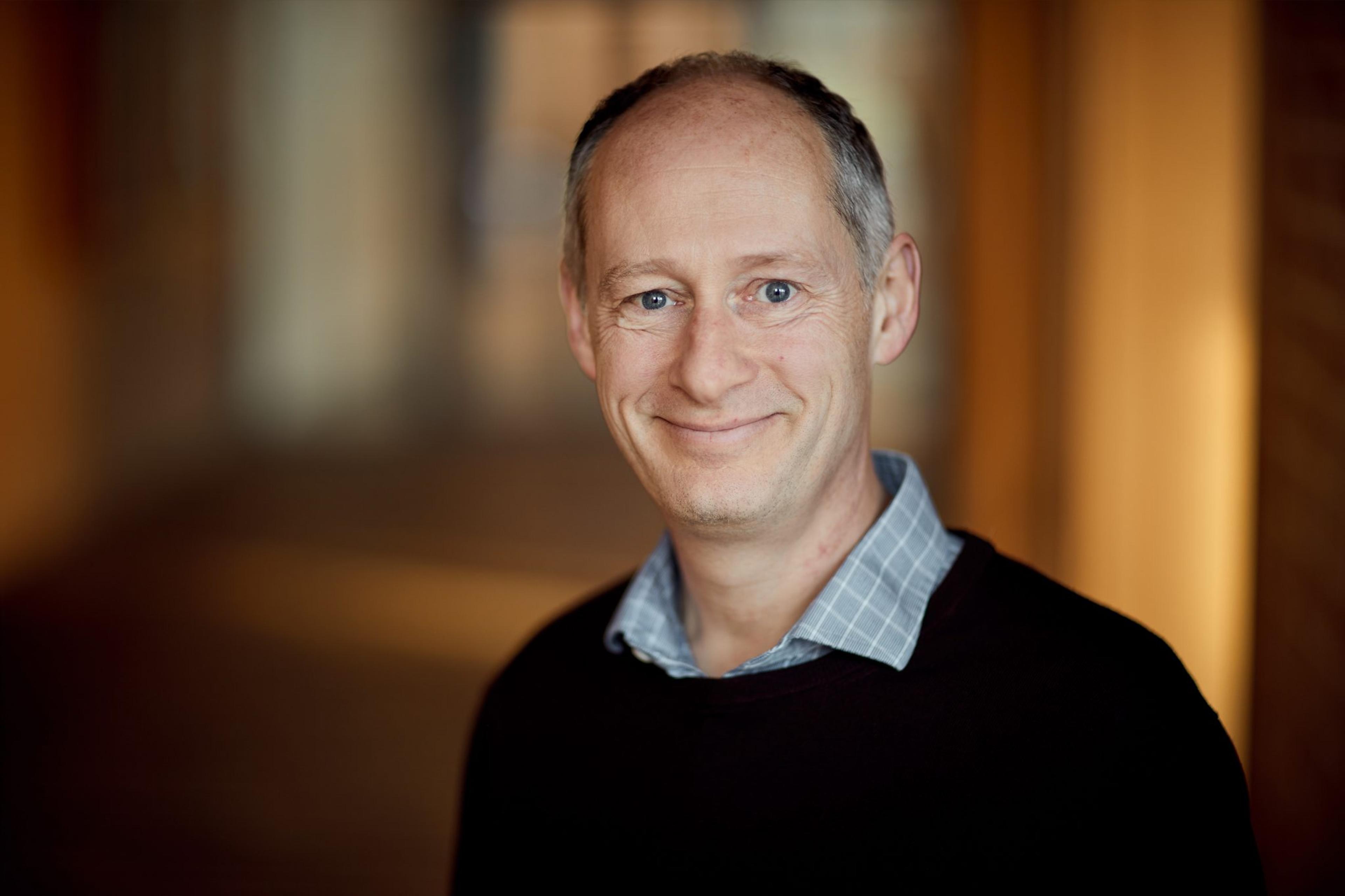 Thomas Hellmann author profile