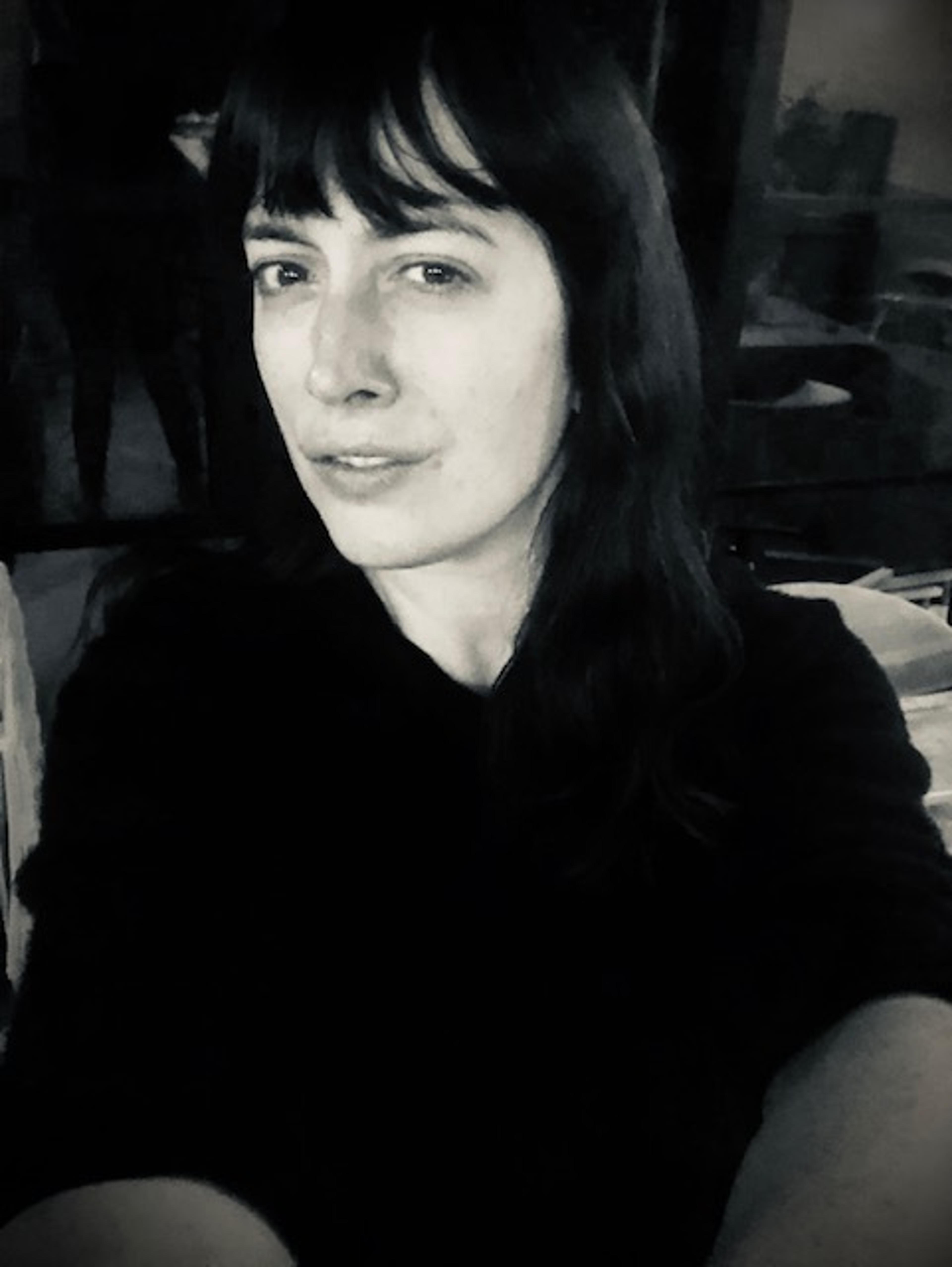 Laura Kennett author profile