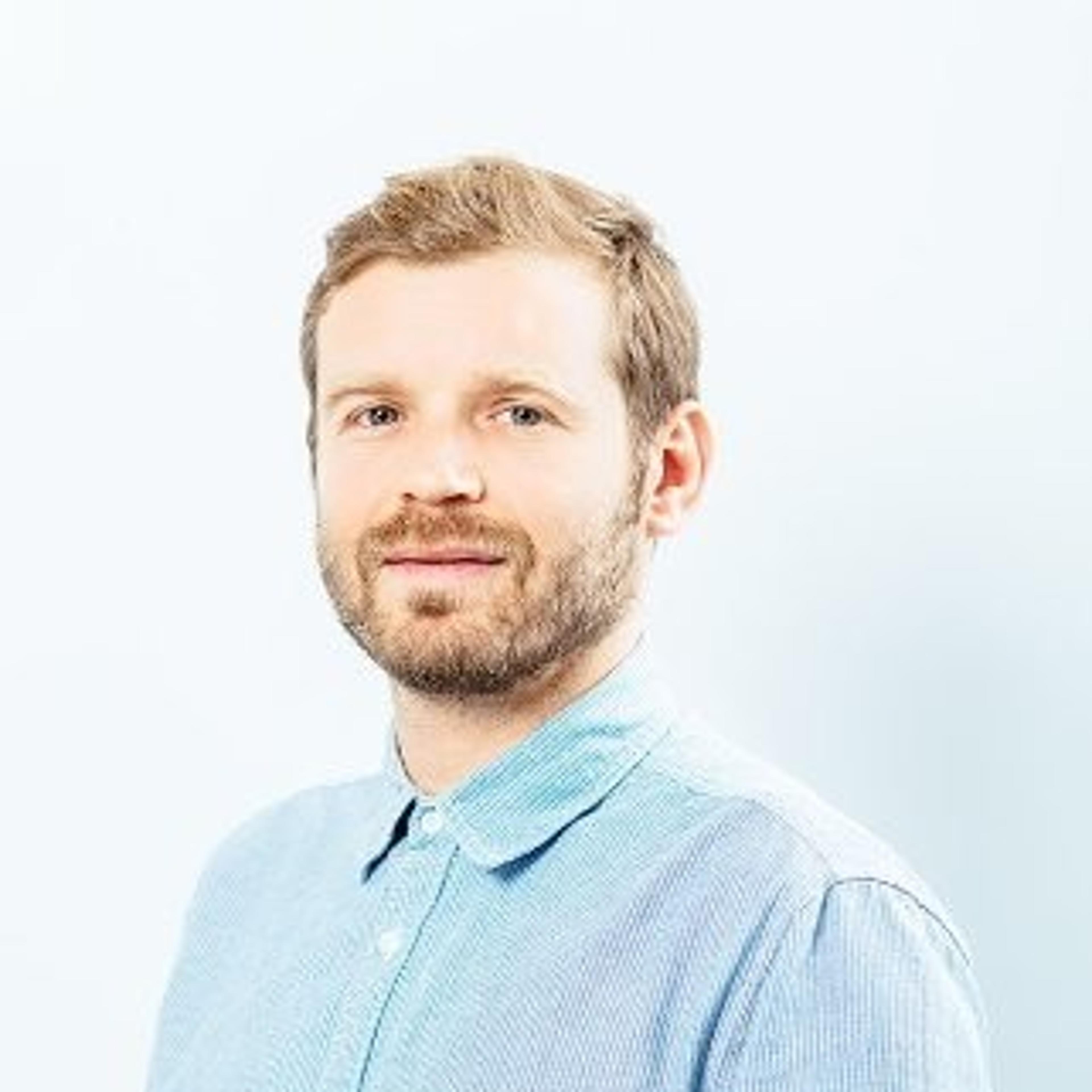 Leon Gauhman author profile