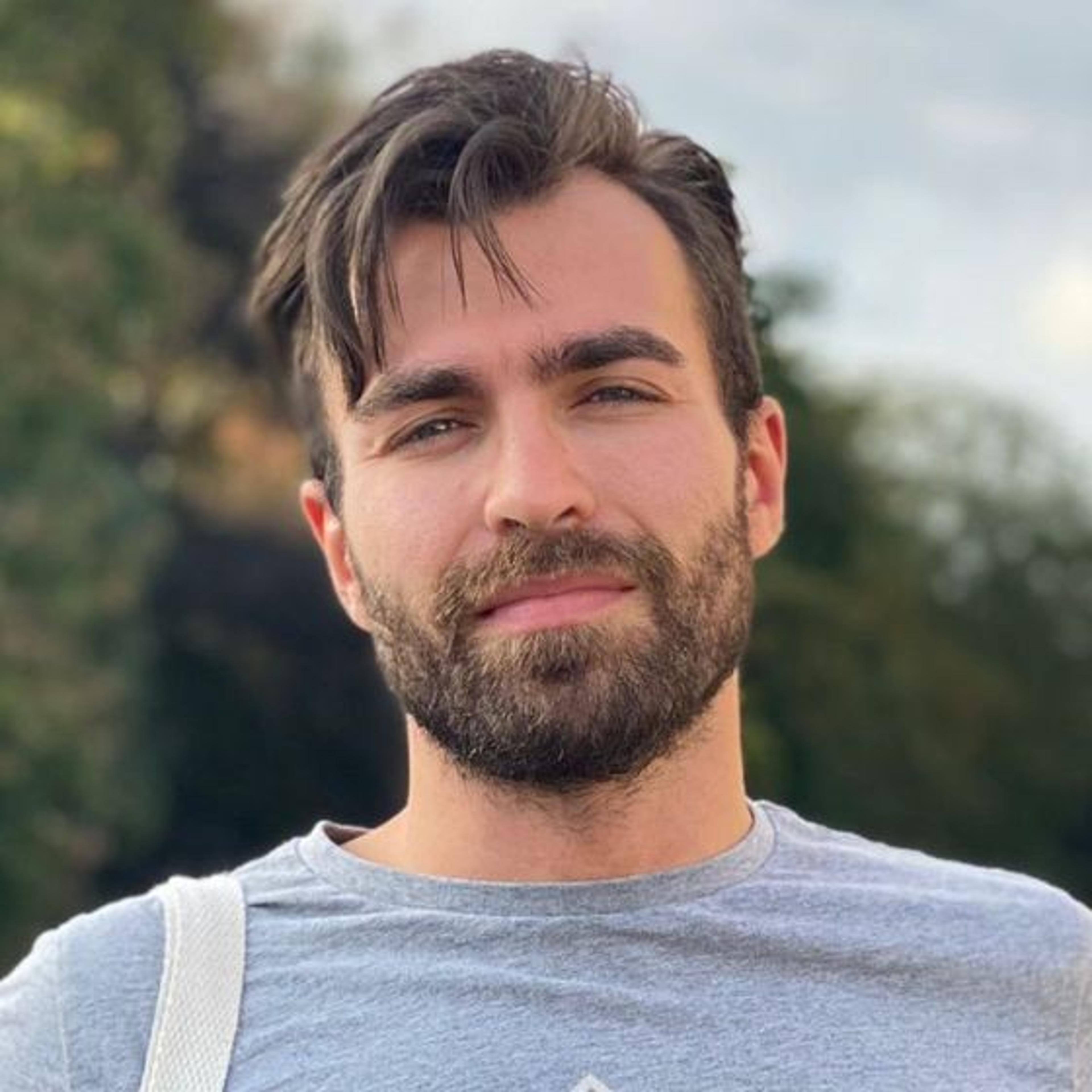 Francesco Perticarari author profile