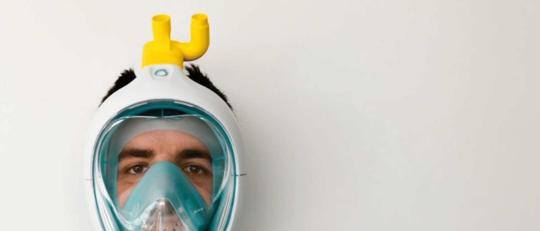 Picture of a Decathlon snorkelling mask with a valve that turns it into a respiratory mask