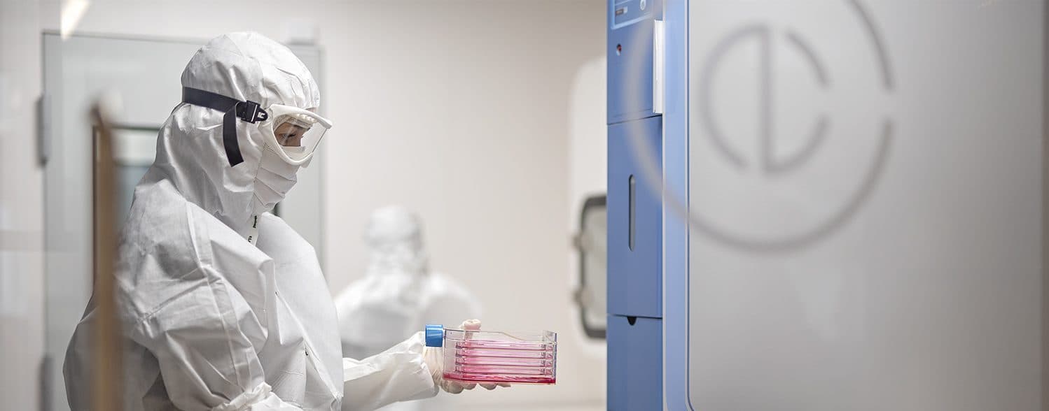 Picture of stem cell production at Cellcolabs in Sweden