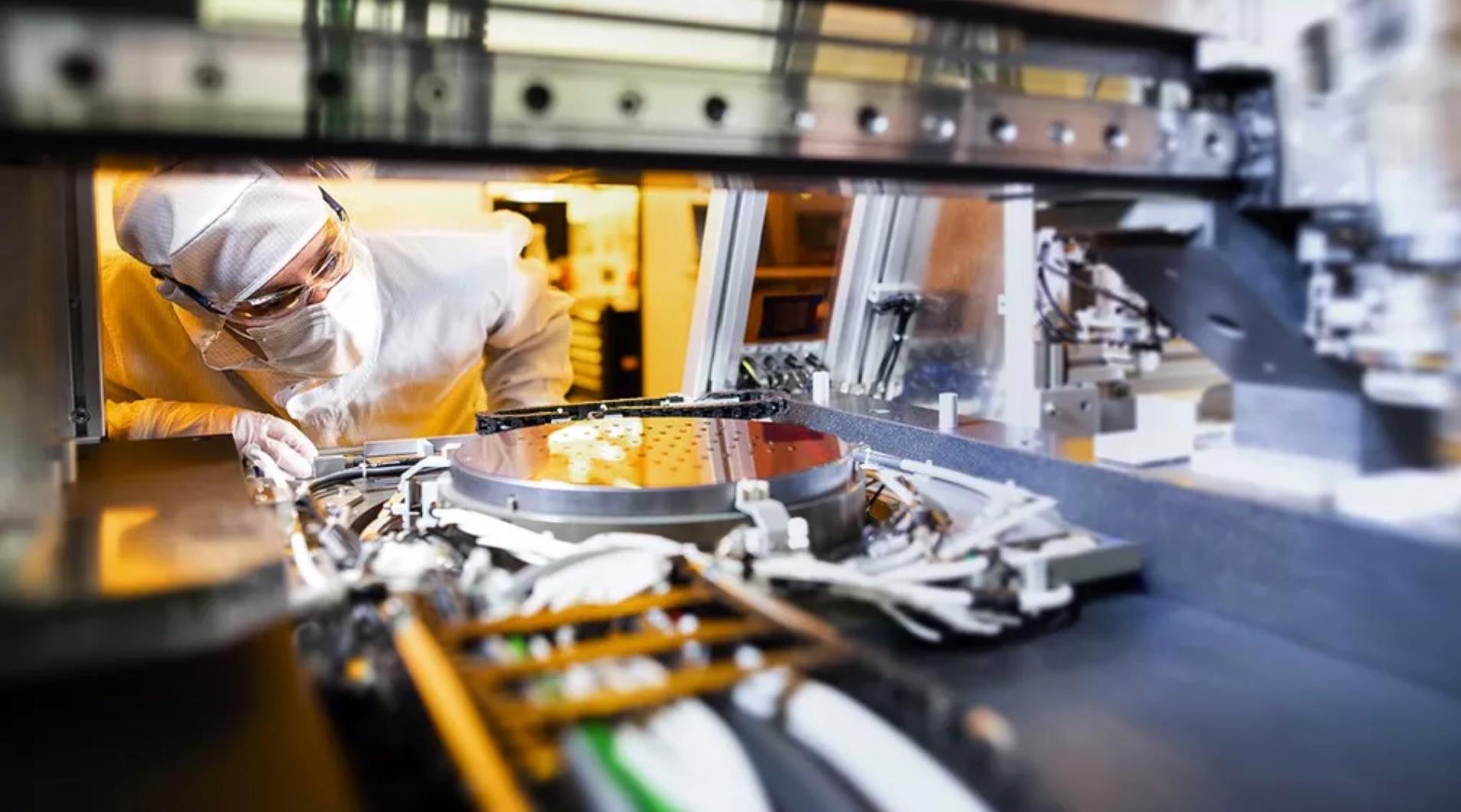 Quobly is developing a fault-tolerant quantum processor.