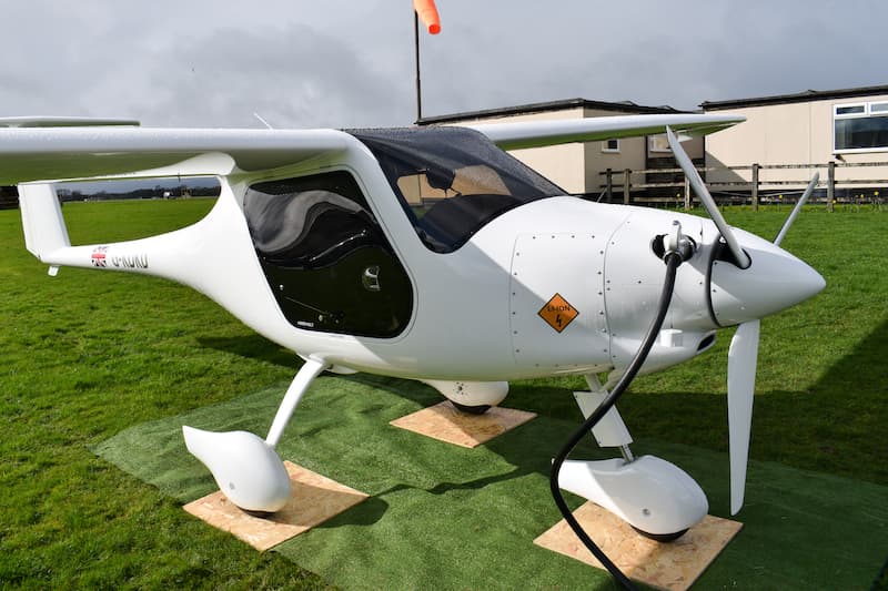A picture of the Velis Electro.