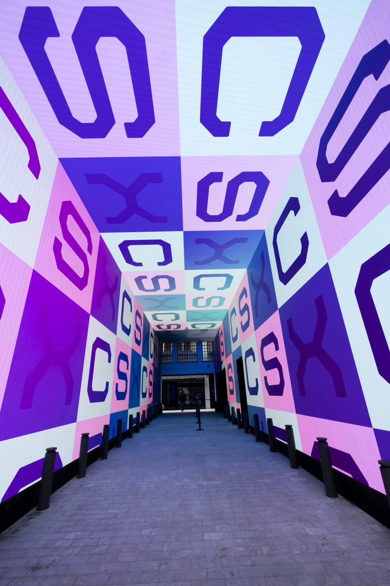 An entrance into a16z's demo day in London.