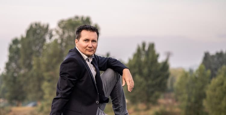 Tomas Malovec is founder and CEO of Born Digital.