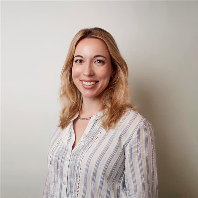 A headshot of Lily Shaw at OMERS ventures