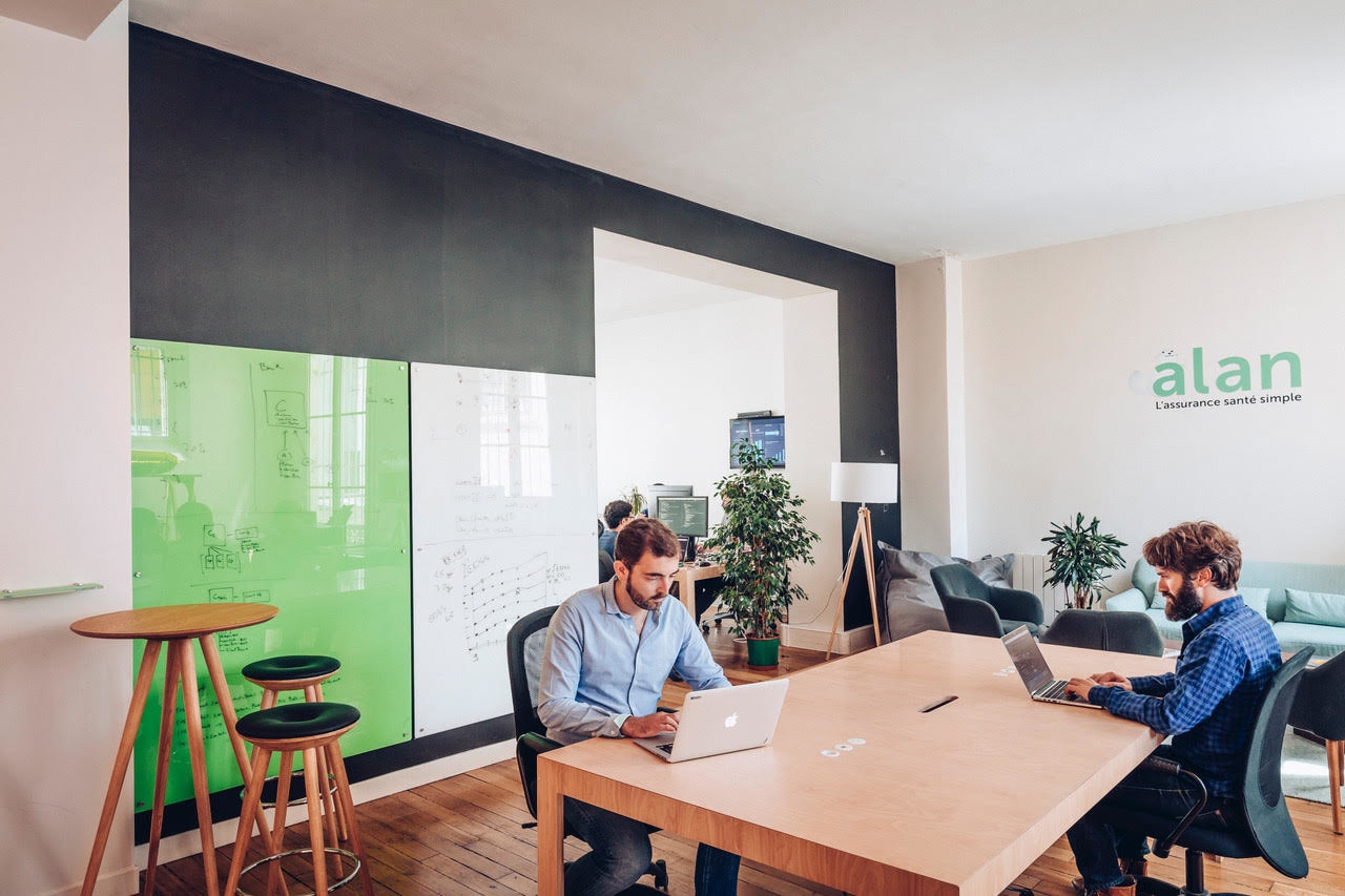 Photo from inside French insurtech business Alan, where as part of their startup culture, meetings are banned.