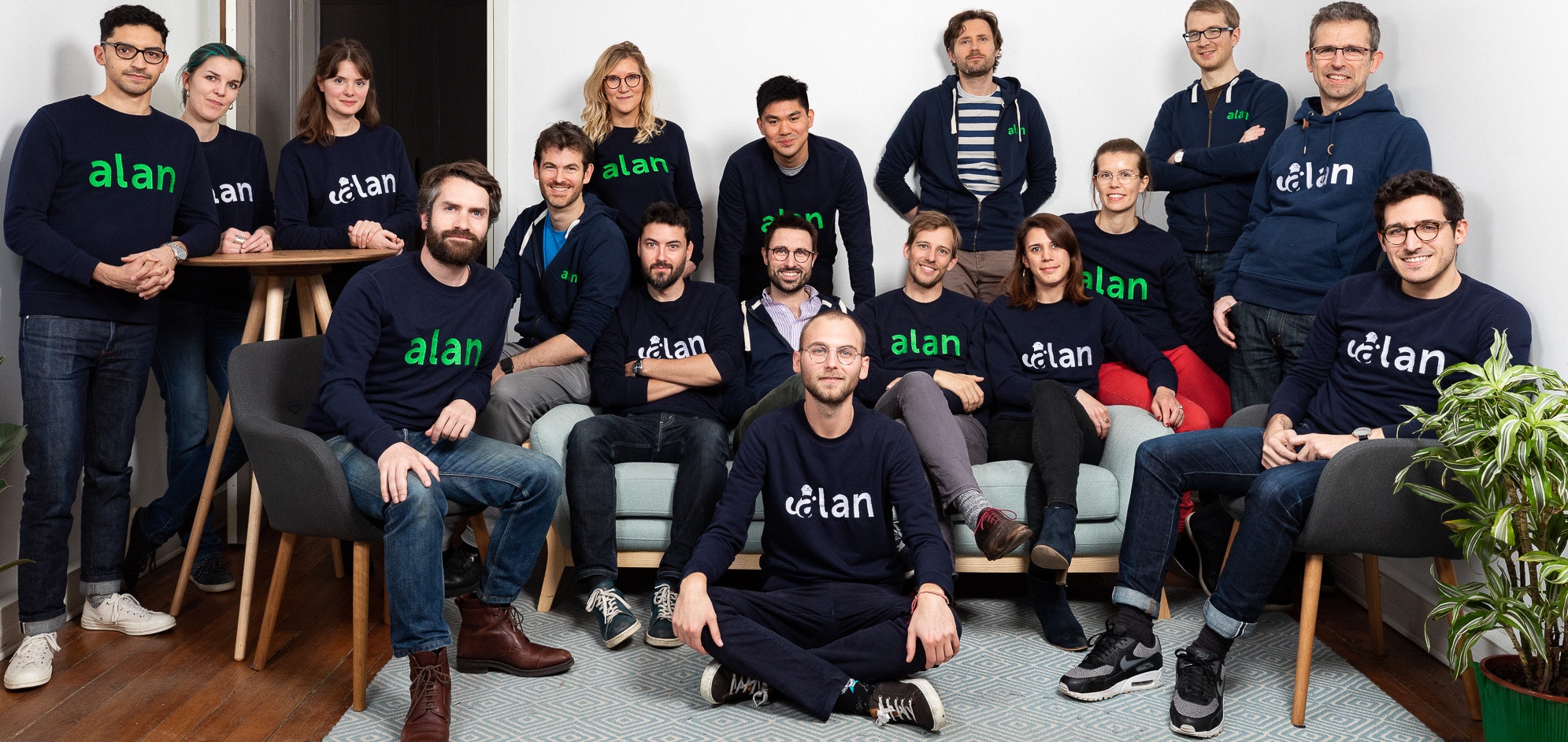 Photo of team at European startup Alan