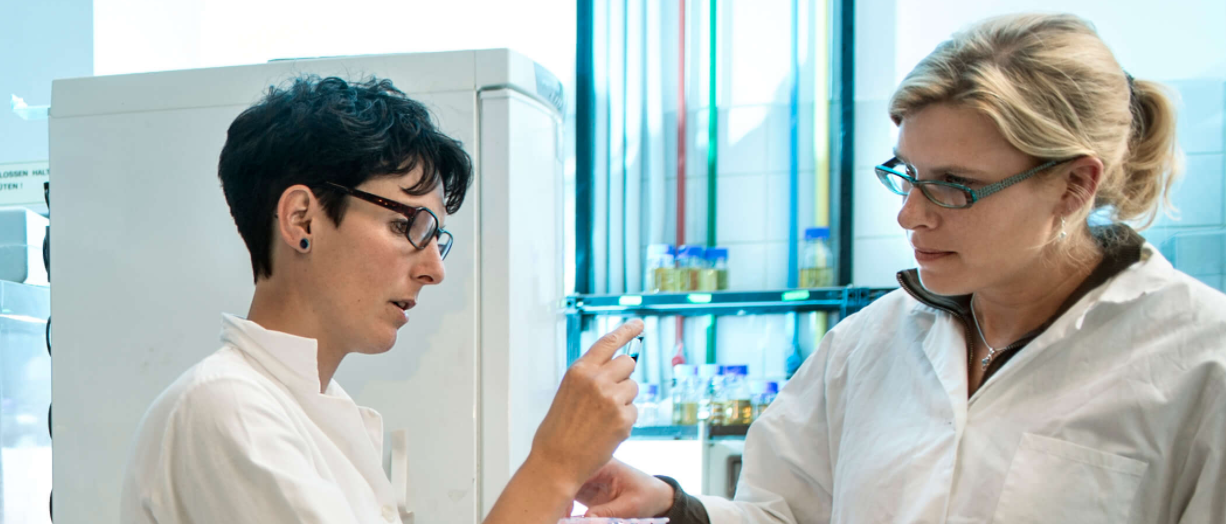 Feragen lab shot