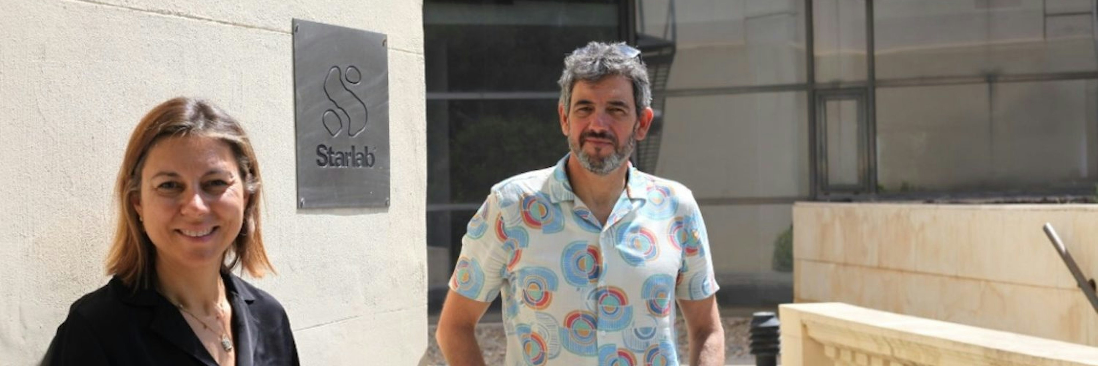 An image of Ana Maiques and Giulio Rufini outside Starlab in Barcelona