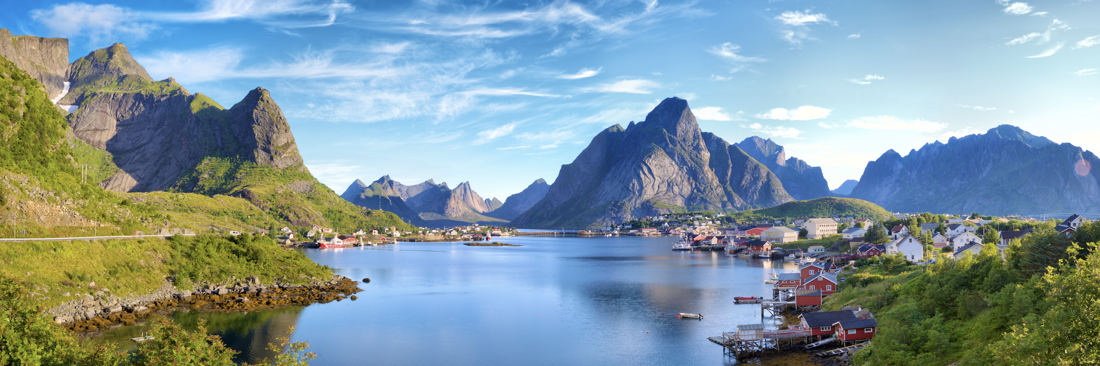 An image of a lake in Norway, one of the countries in Europe that offers a digital nomad visa