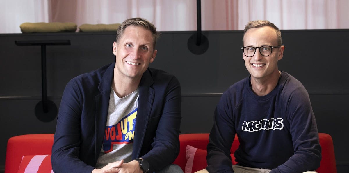 Photo of Karl Andersson, founder of Motatos with the CEO Peter Beckius.