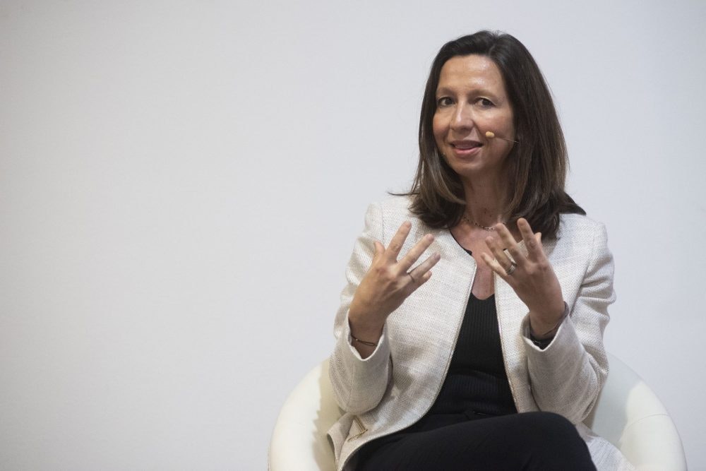 An image of Spanish angel investor Helena Torras speaking at a conference