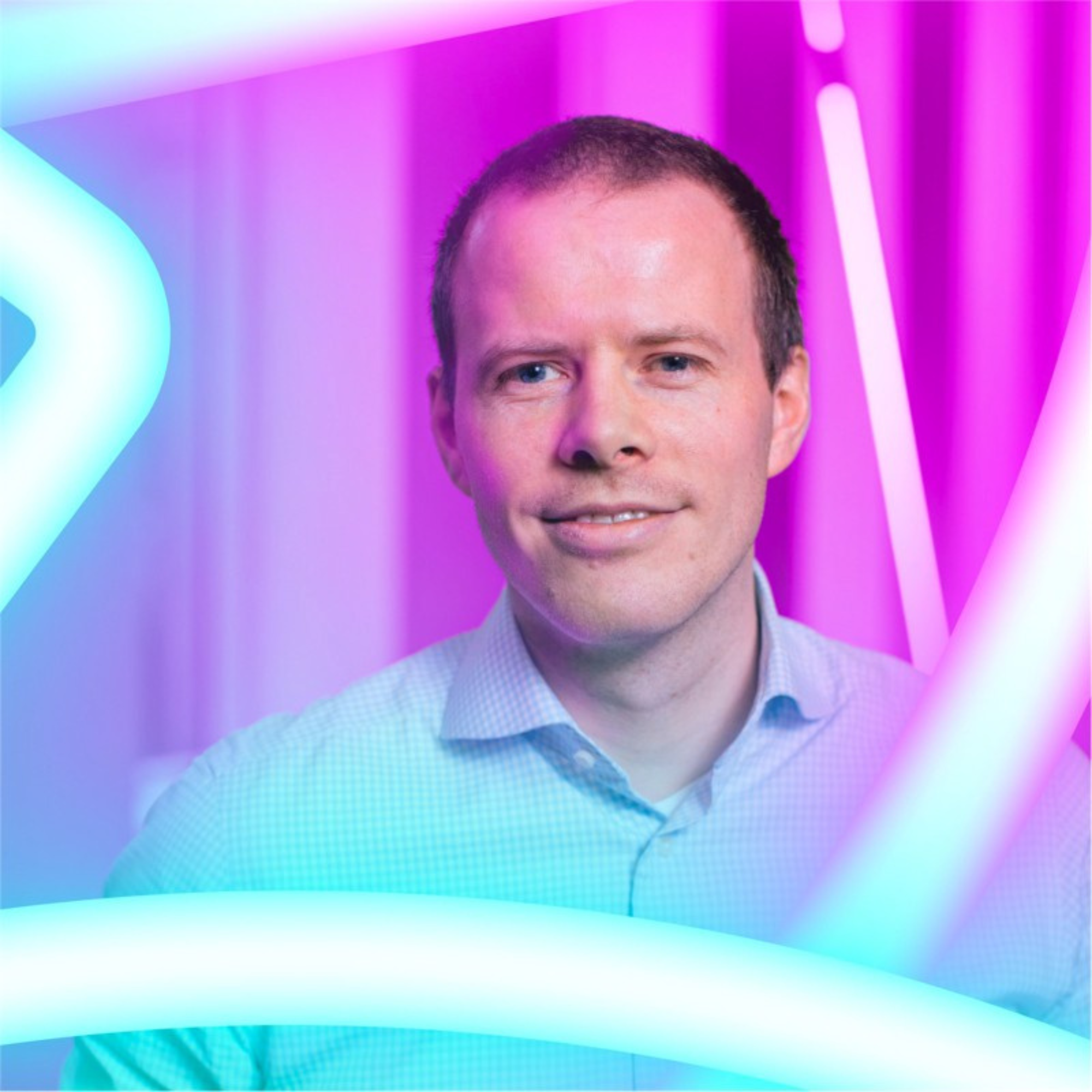 Toni Hohlbein is based in Copenhagen, where he is CEO and cofounder of RevOps startup Growblocks.