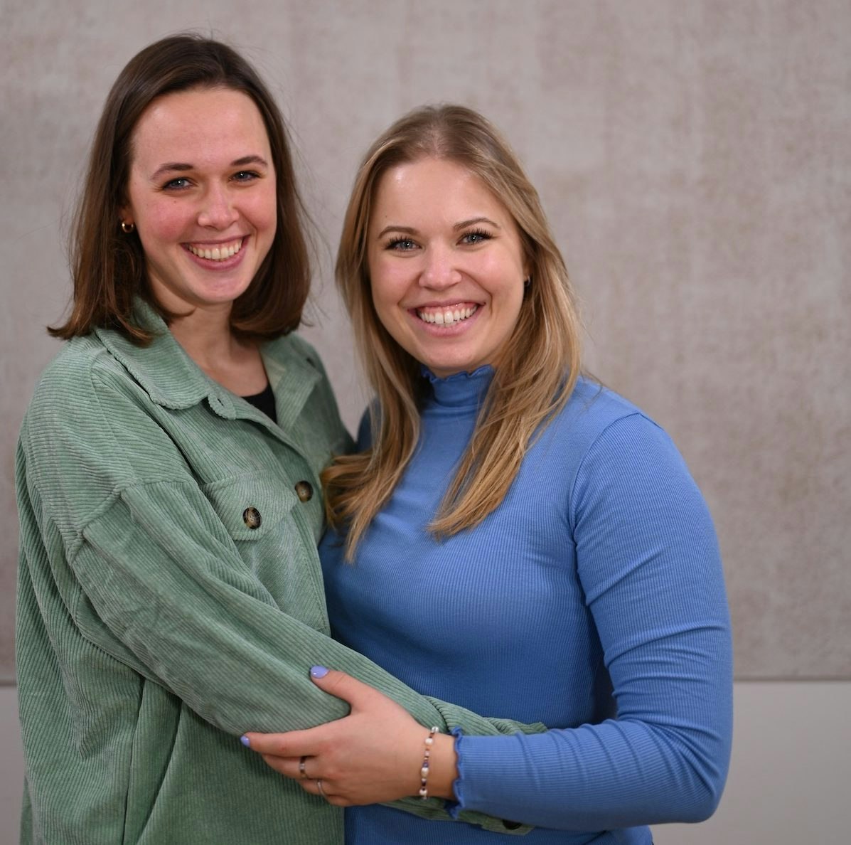 Emilia Theye and Celina Messner, cofounders of clare&me