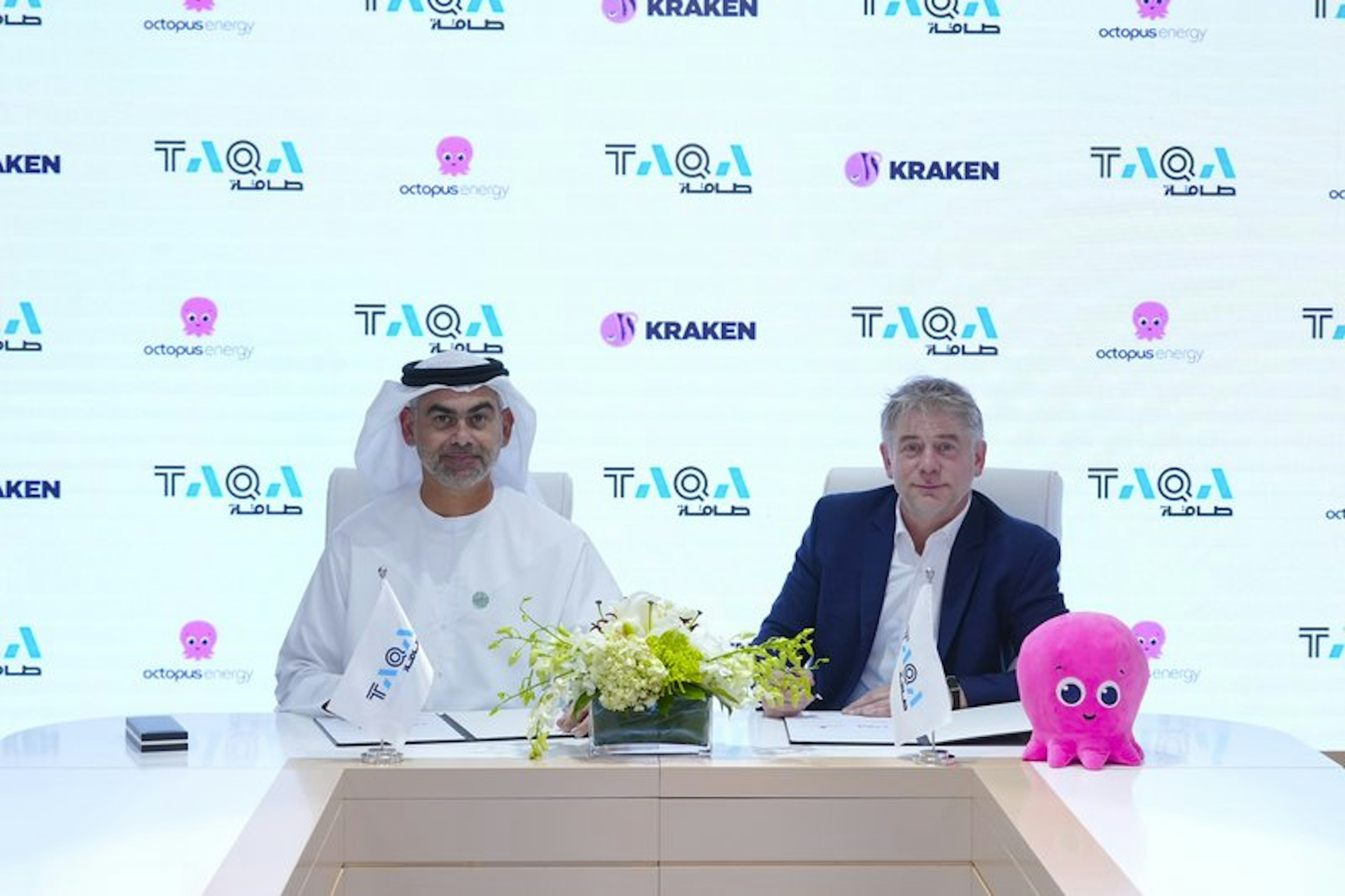 A picture of TAQA CEO Jasim Husain Thabet and Greg Jackson, founder of Octopus.