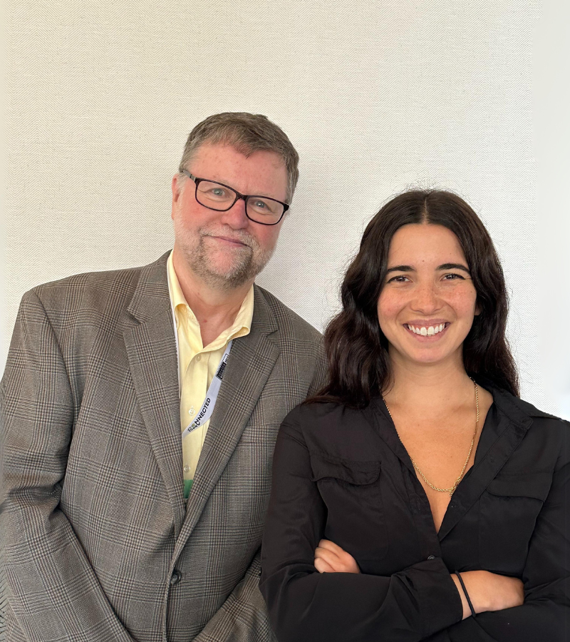 A picture of Robert Sutor and Carmen Palacios-Berraquero