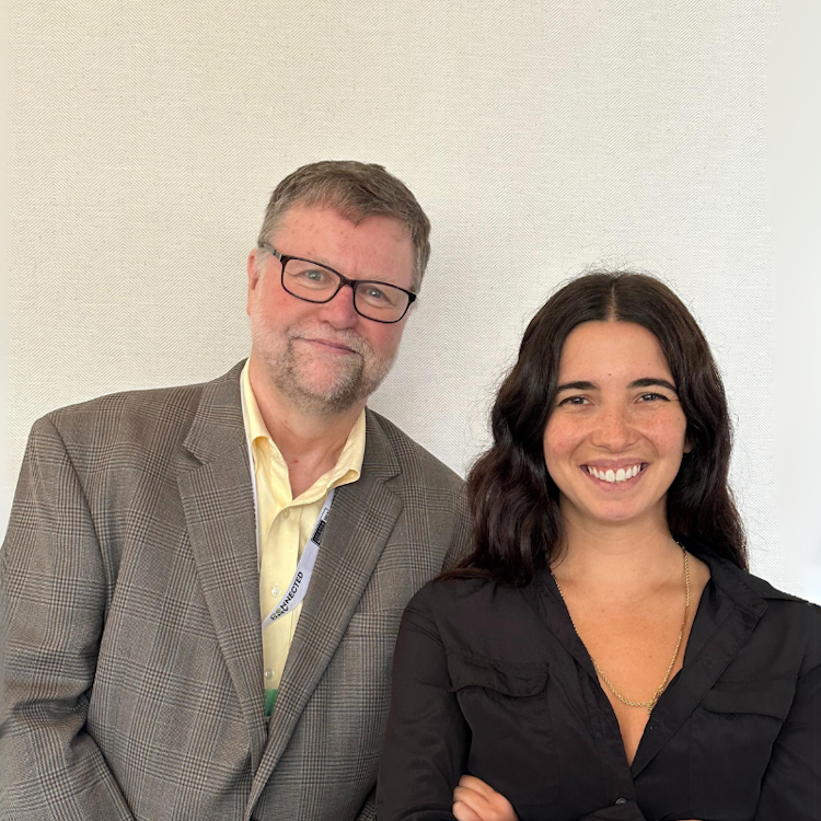 A picture of Robert Sutor and Carmen Palacios-Berraquero