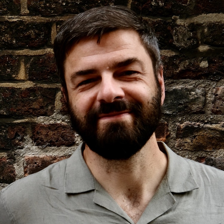 Headshot of Mathias Meyer, former founder turned executive leadership coach and author.