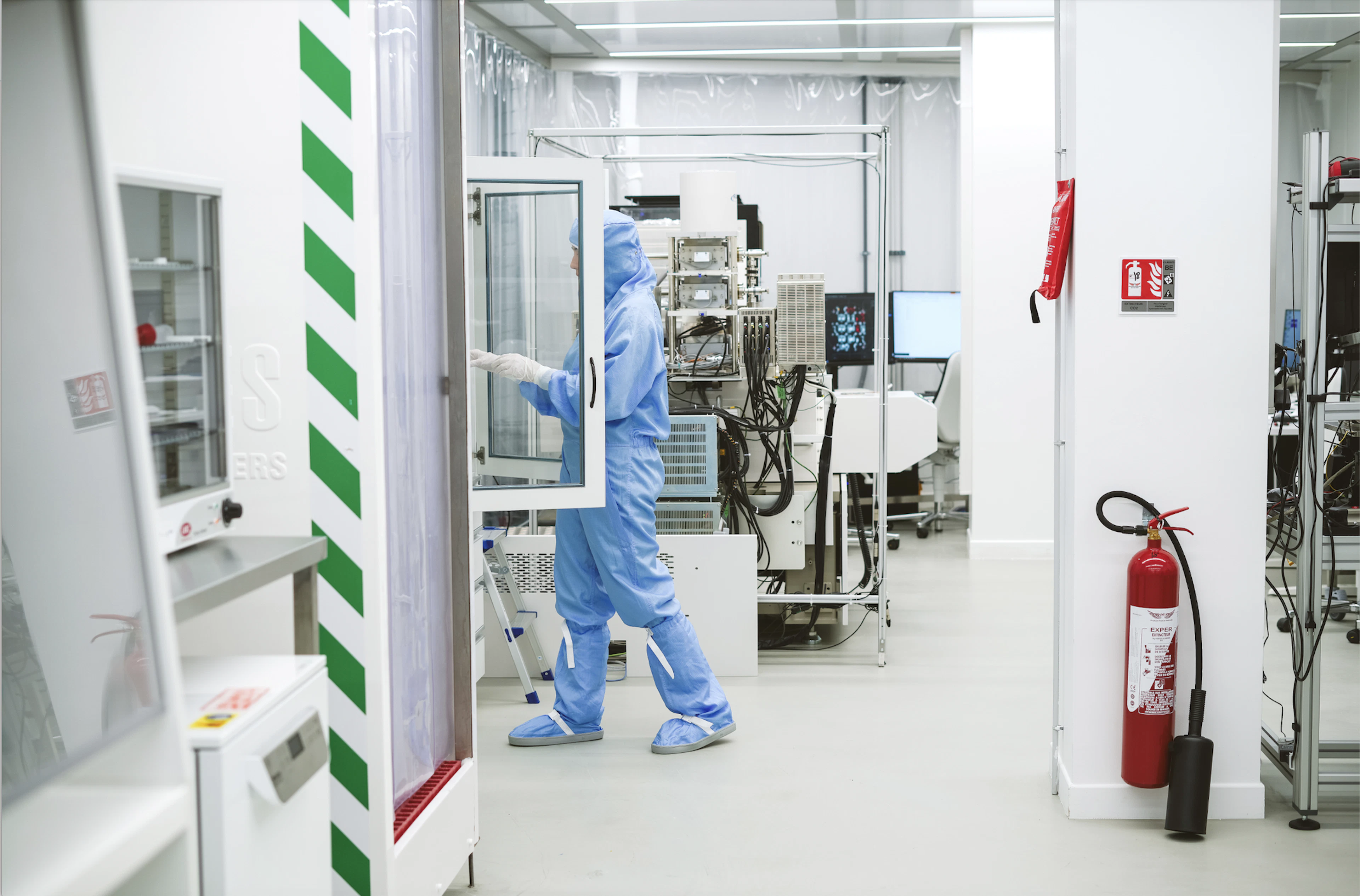 A C12 employee working in the startup's cleanroom, where it manufactures semiconductors. Credit: Sophie Derrien