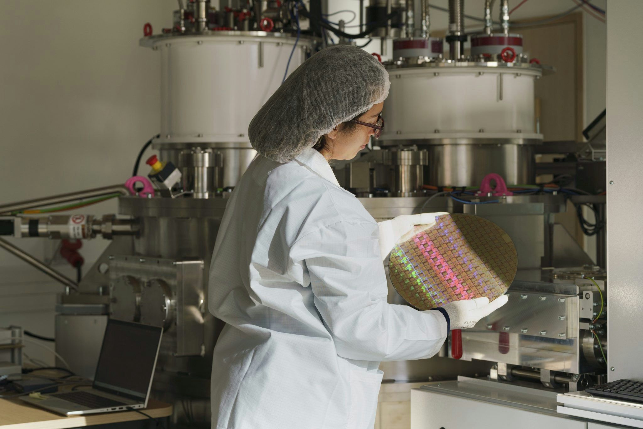 sifted.eu - Daphné Leprince-Ringuet - Quantum startup Quobly raises €115m backed by STMicroelectronics